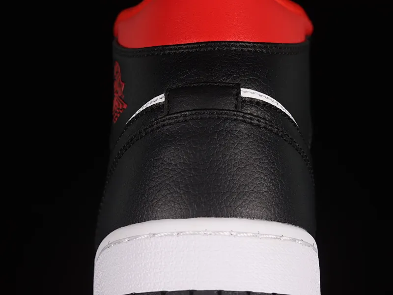 All categories Air Jordan Jordan series basketball shoes Air Jordan 1 Mid Air Jordan 1 Mid AJ1 Joe 1 is prohibited for resale Mid-top basketball shoes BQ6472-061